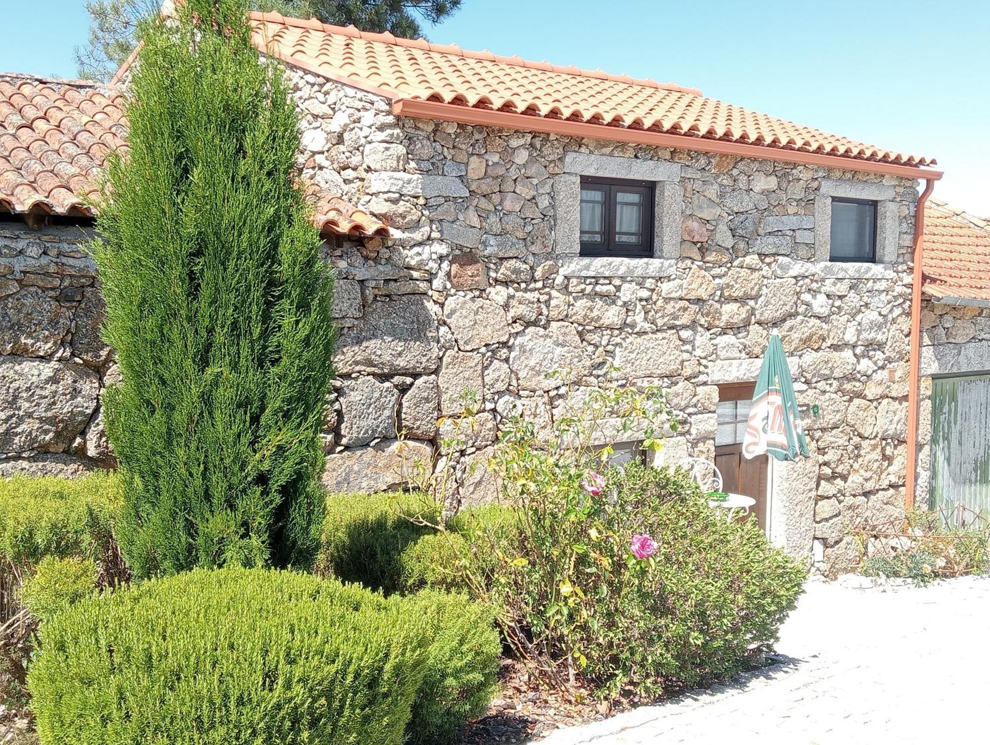 Eiras Do Dao Hotel Penalva do Castelo Bagian luar foto