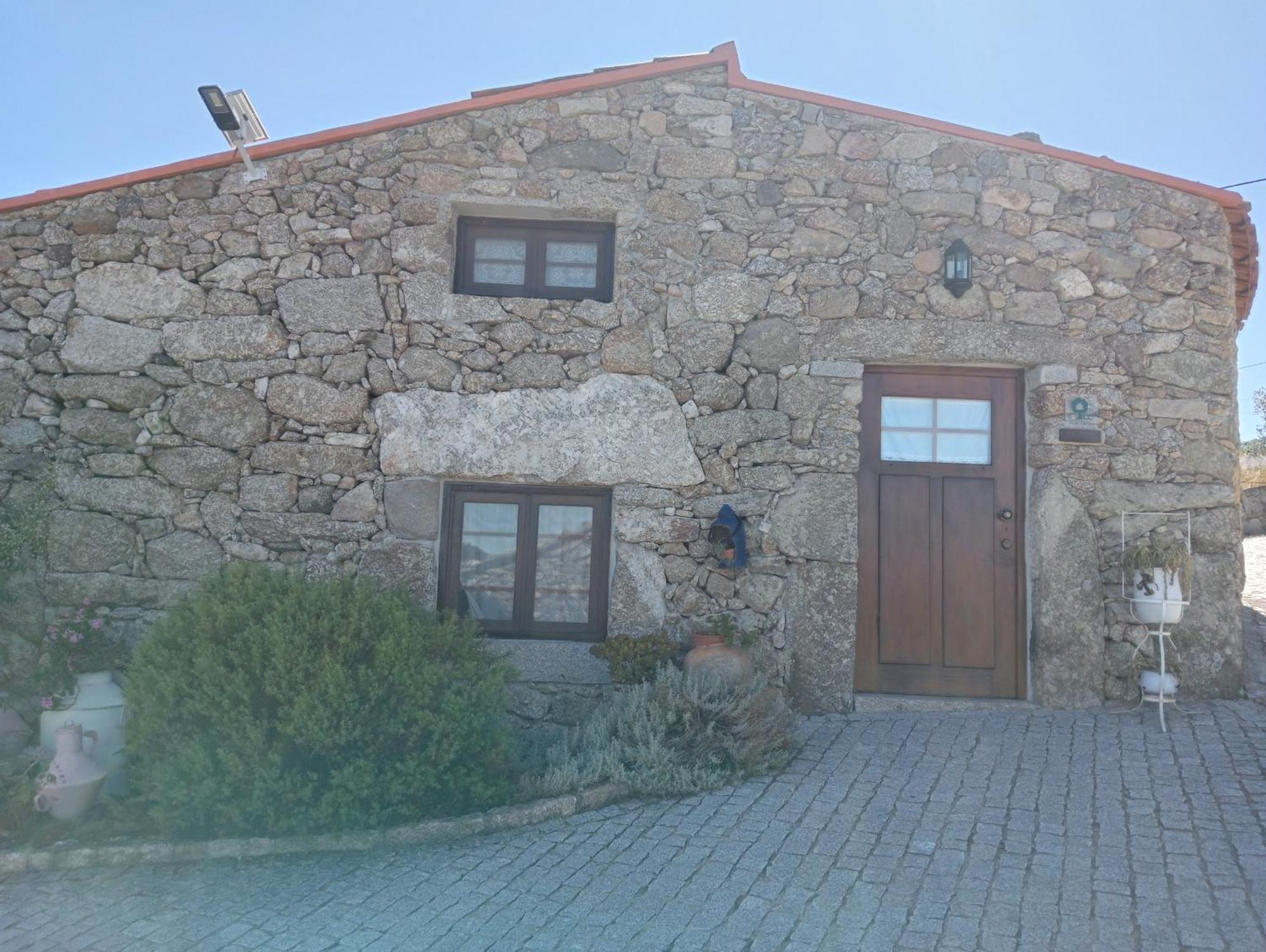 Eiras Do Dao Hotel Penalva do Castelo Bagian luar foto